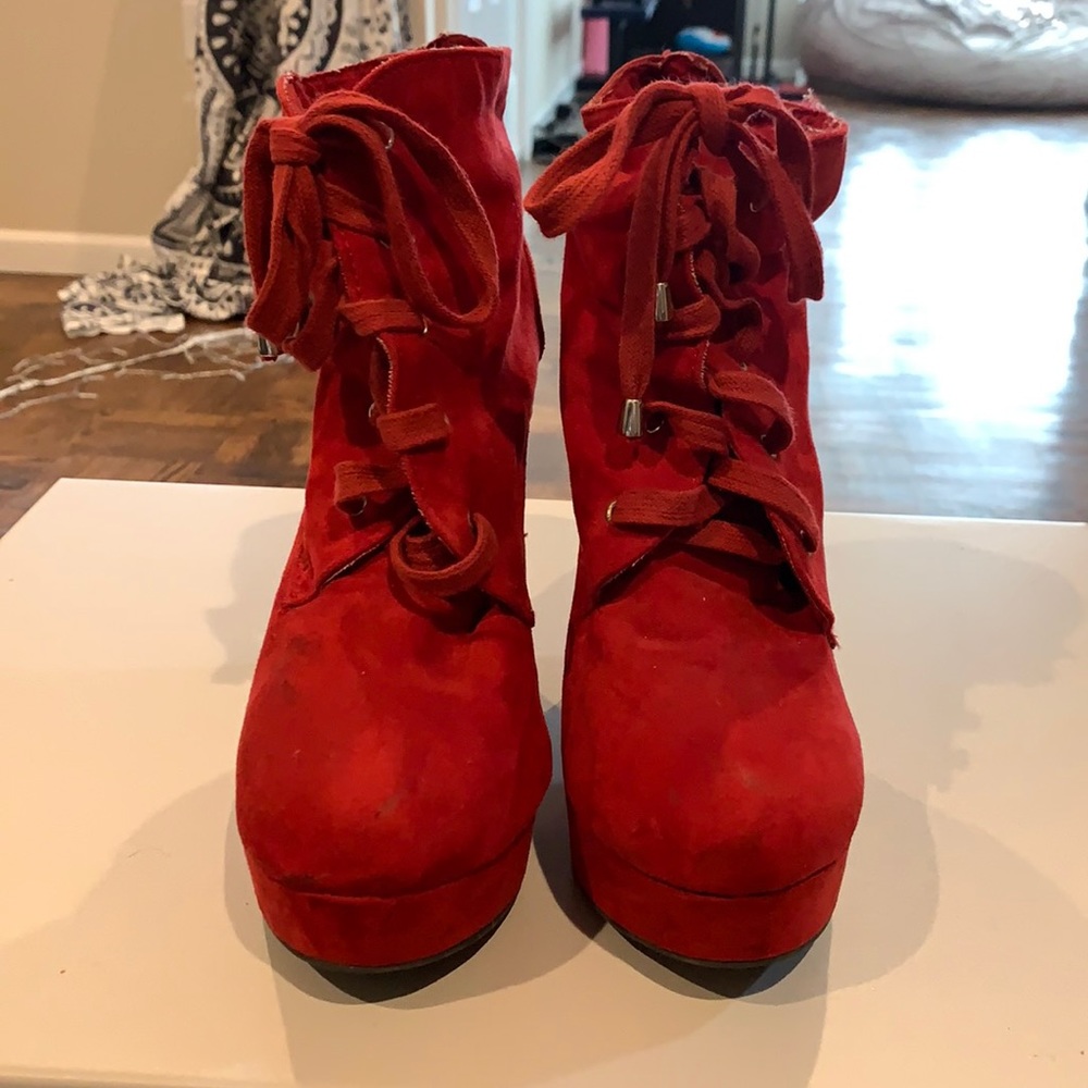 Moving out and clearing shoe closet